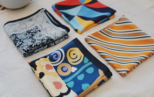 丝巾与方巾的时尚搭配技巧